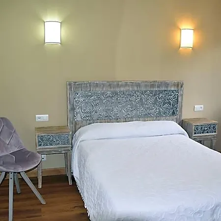 Acebos Cangas Hotel