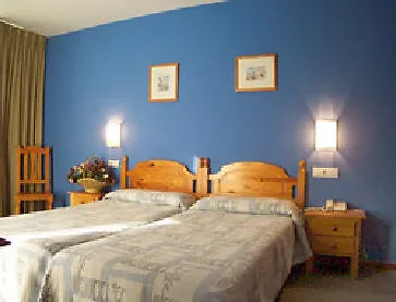 Acebos Cangas فندق