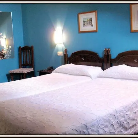 Hotel Acebos Cangas