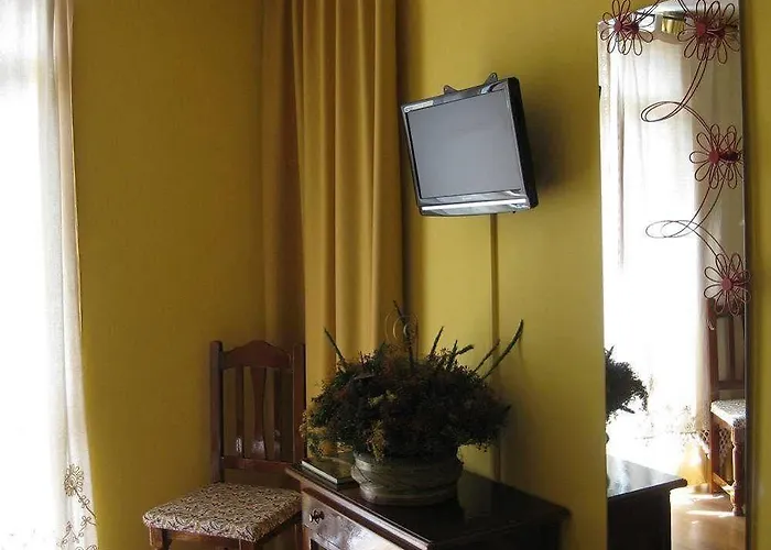 Acebos Cangas Hotel 2*